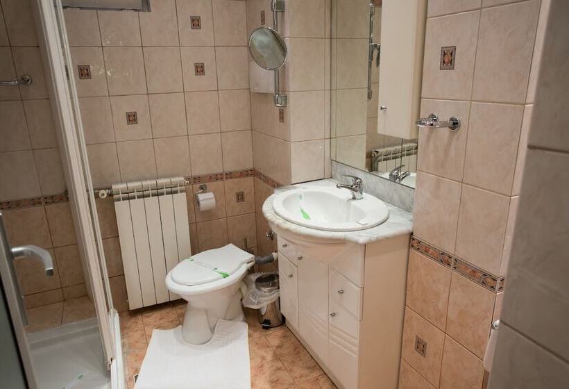 בית מלון כפרי Rina Cerbul