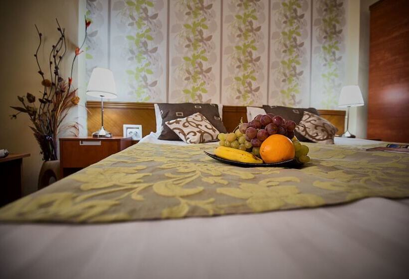 בית מלון כפרי Rina Cerbul