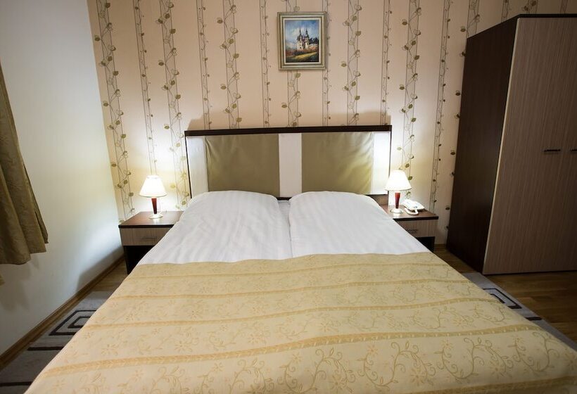 בית מלון כפרי Rina Cerbul