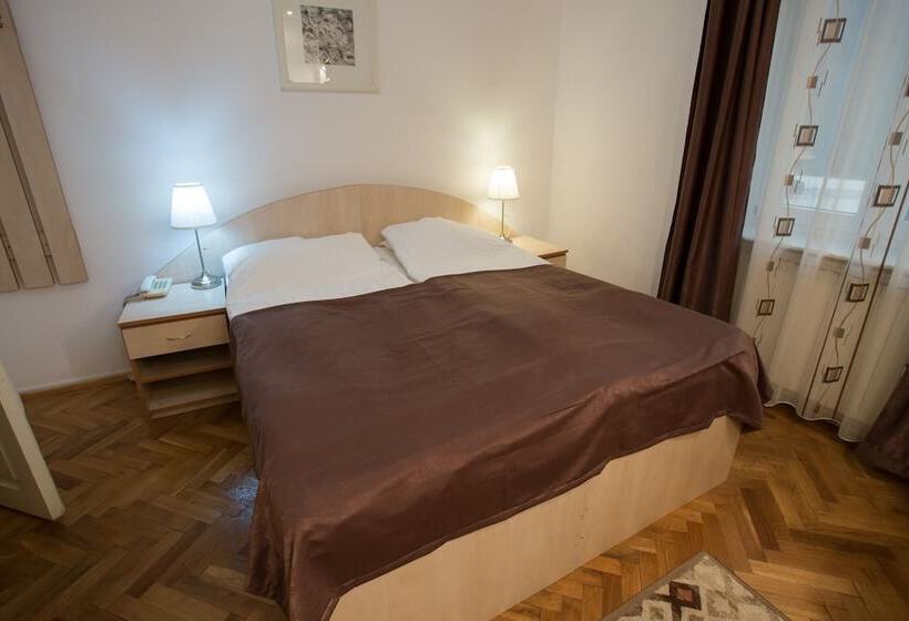 בית מלון כפרי Rina Cerbul