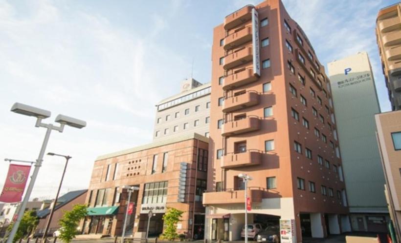 בית מלון כפרי Toyota Prestige