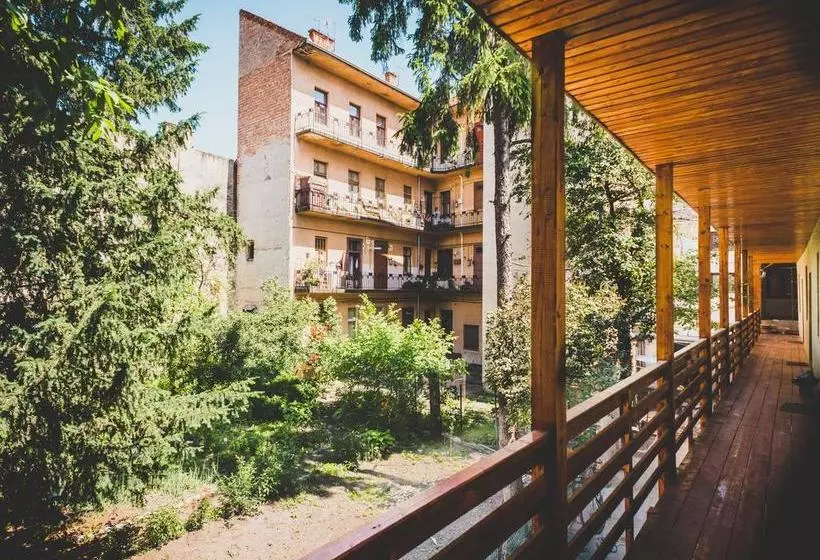 Zen Hostel