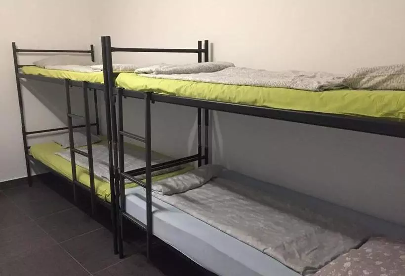 Zen Hostel