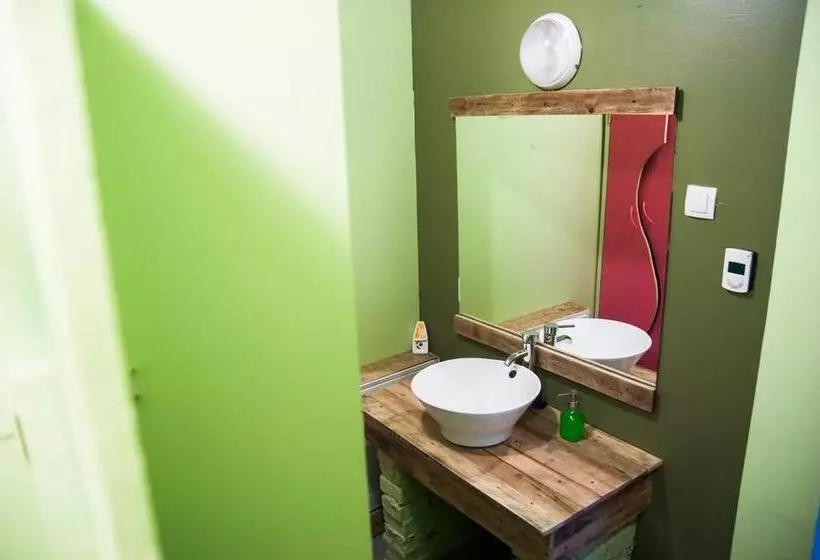Zen Hostel