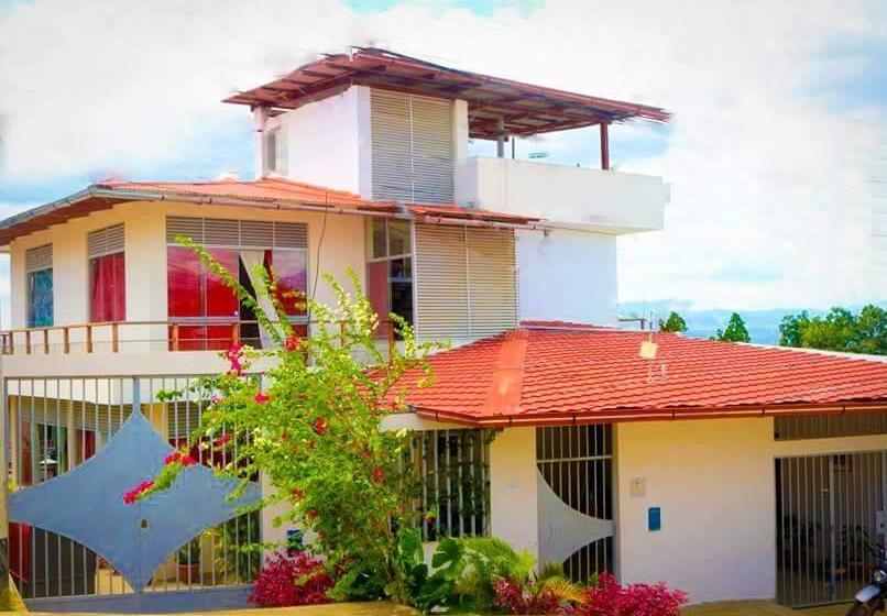 تختخواب و صبحانه La Casa Del Italiano