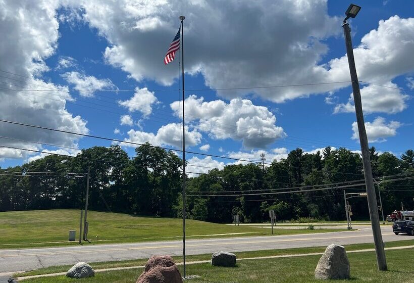 בית מלון כפרי All Star Inn & Suites