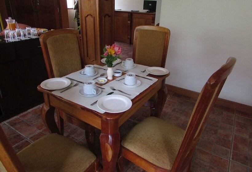 Hotel Cascada Del Inka