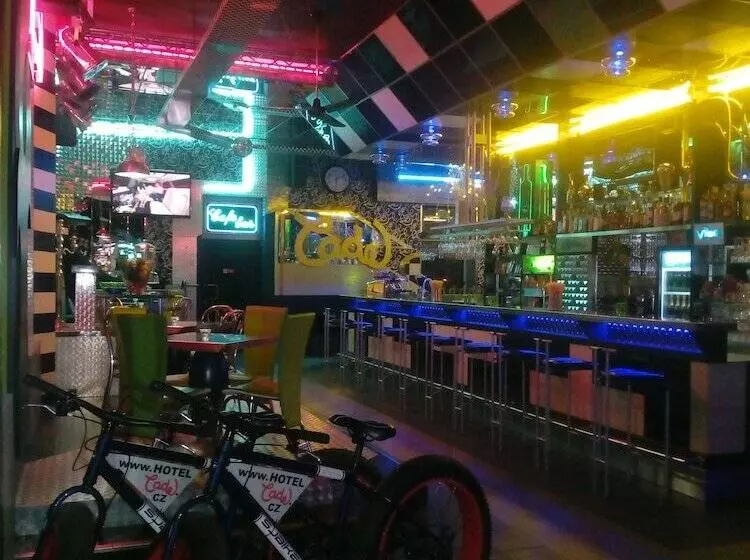 Hotelli Cade