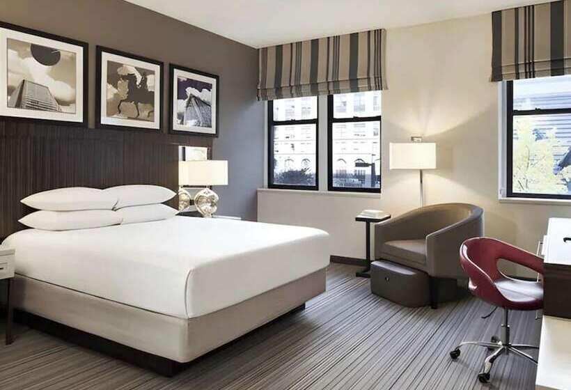 Sonesta Hotel Baltimore Inner Harbor