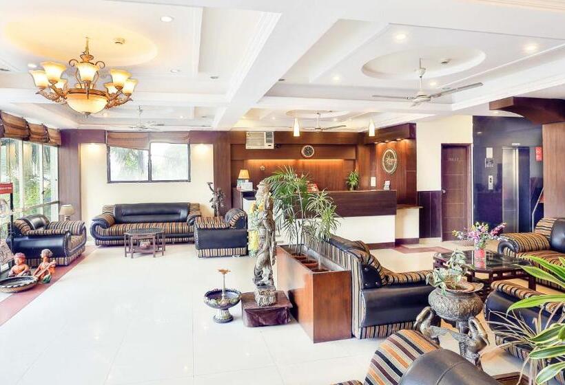 Отель Grand Legacy