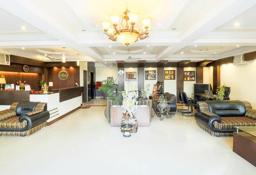 Отель Grand Legacy