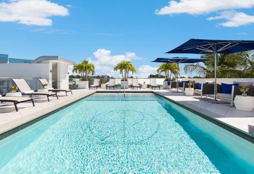 ホテル H2o Suites Adults Only