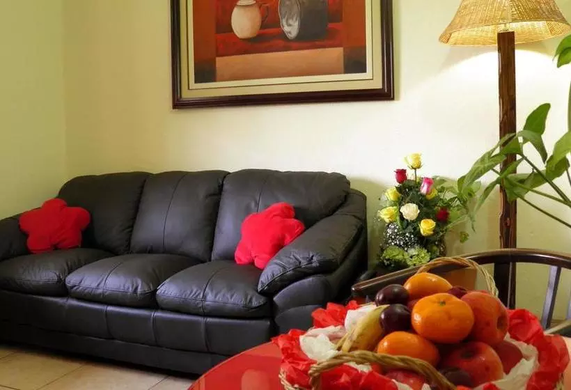 هتل La Posada De Los Cóndores