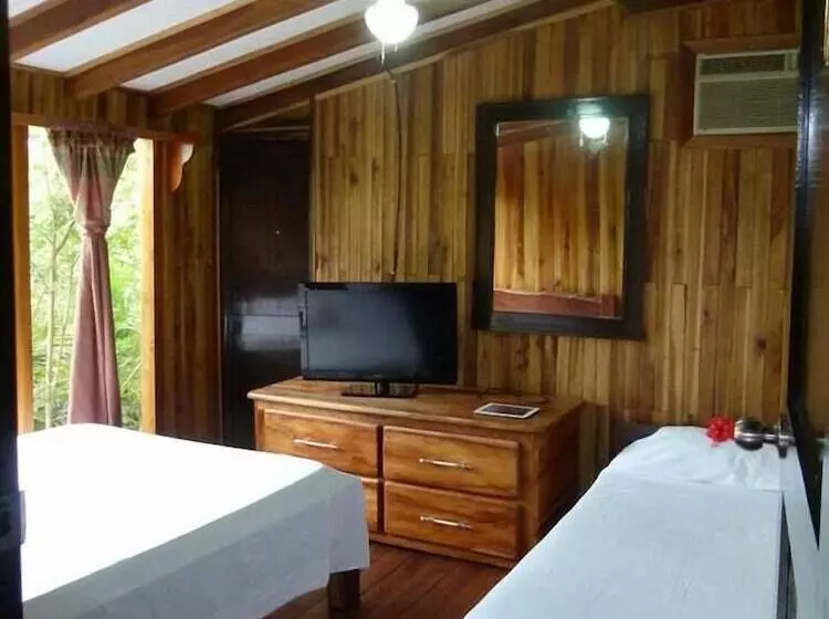 Hotelli Manú