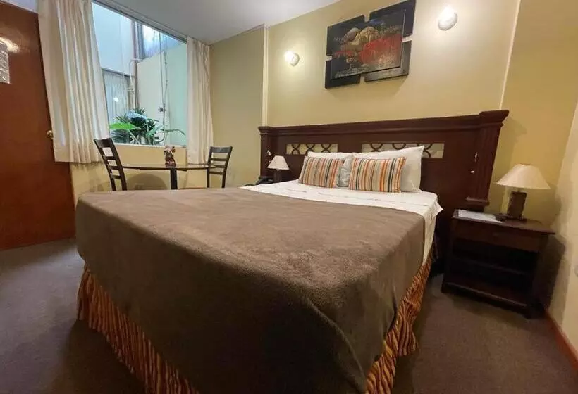 ホテル Mandala Rooms & Services
