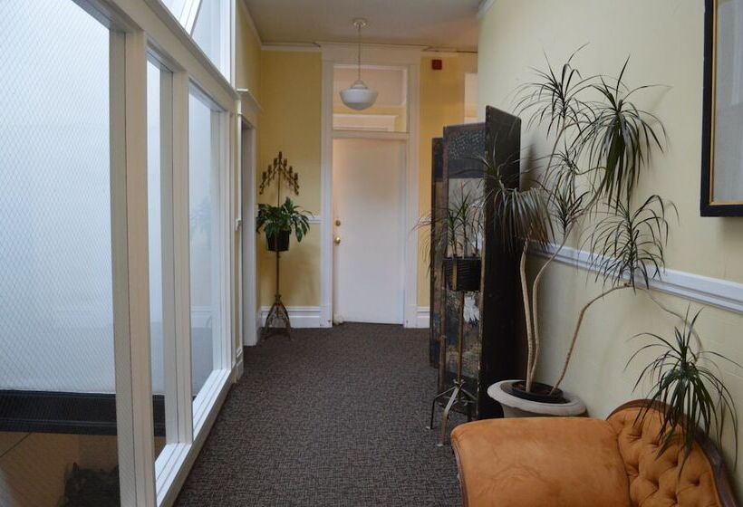 Otel Pensione Nichols