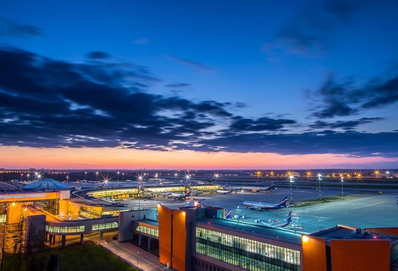 호텔 Radisson Blu  Moscow Sheremetyevo Airport