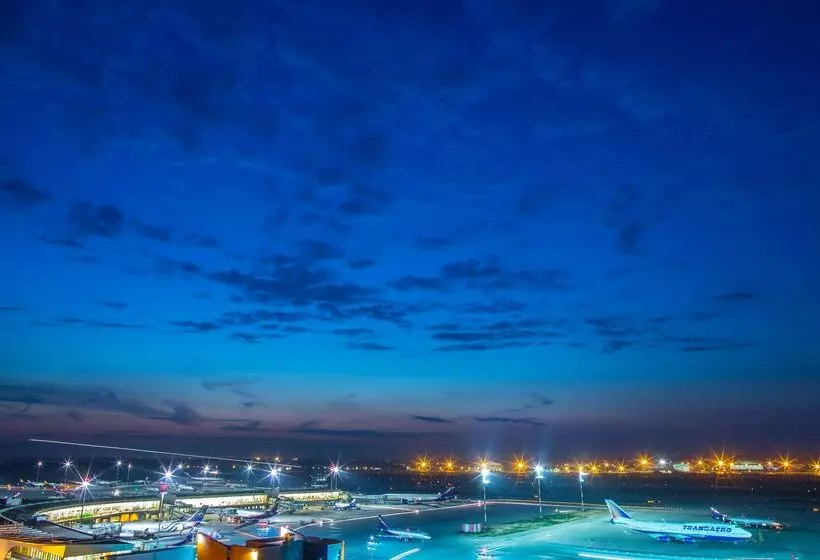 هتل Radisson Blu  Moscow Sheremetyevo Airport