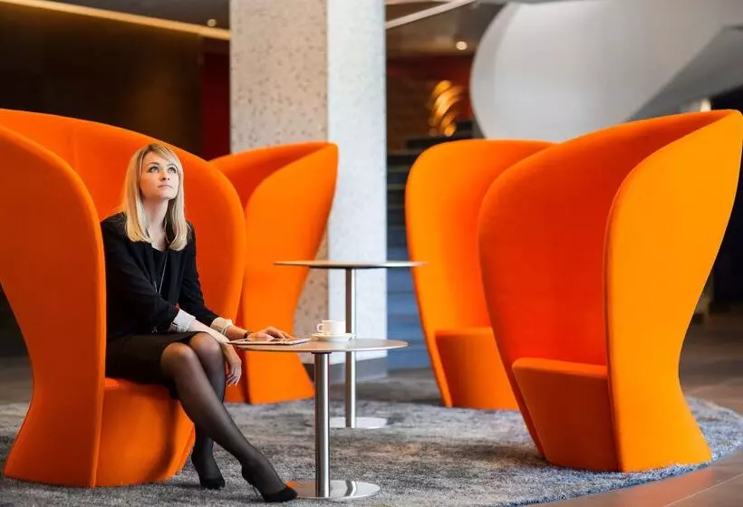 هتل Radisson Blu  Moscow Sheremetyevo Airport