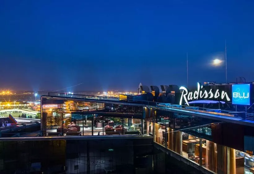 هتل Radisson Blu  Moscow Sheremetyevo Airport
