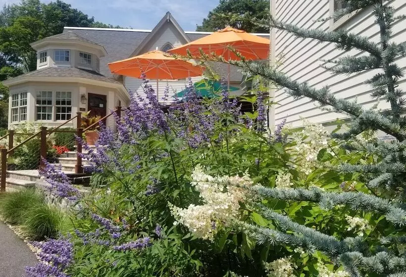 Hotelli The Winstead Inn