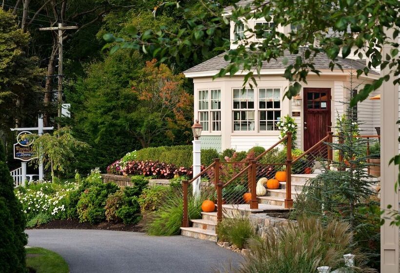 Отель The Winstead Inn