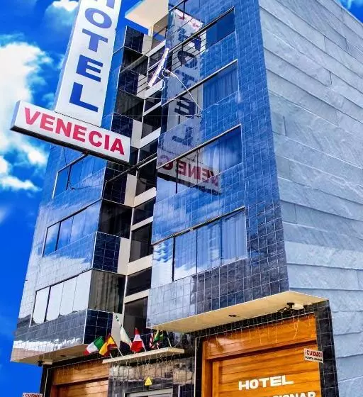ホテル Venecia