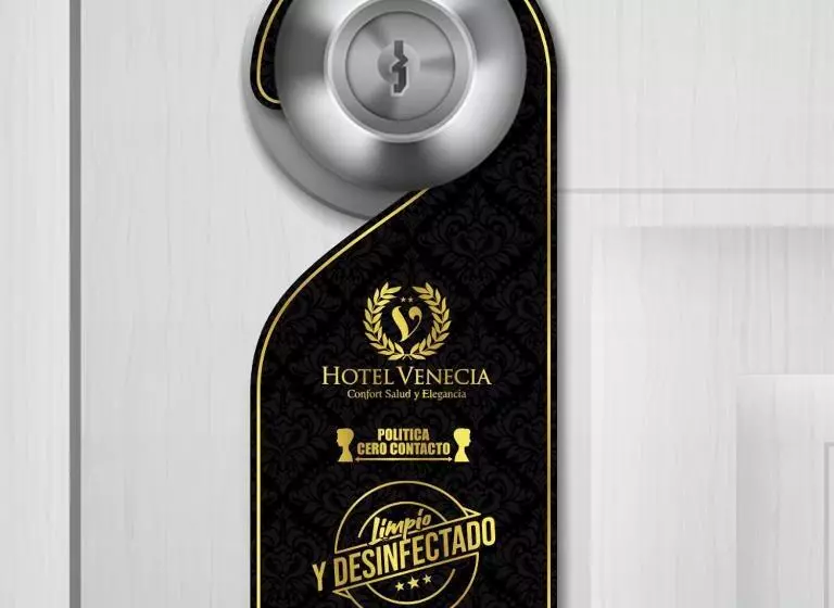 ホテル Venecia