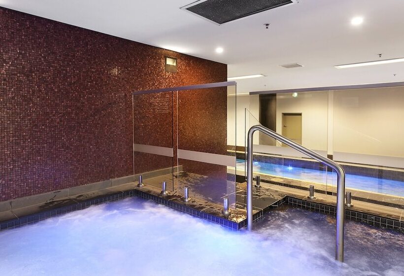 Waterfront Melbourne Apartments