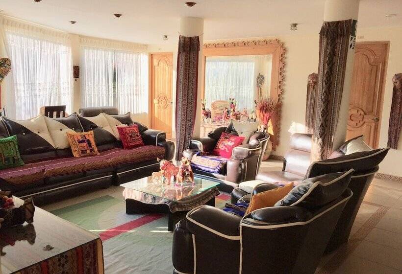 Otel Ccapac Inka Ollanta