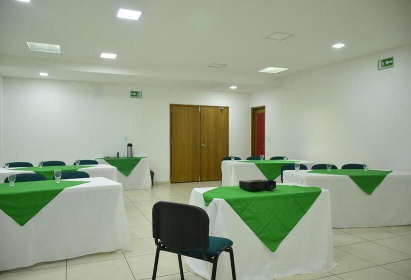 בית מלון כפרי Confort Ariari