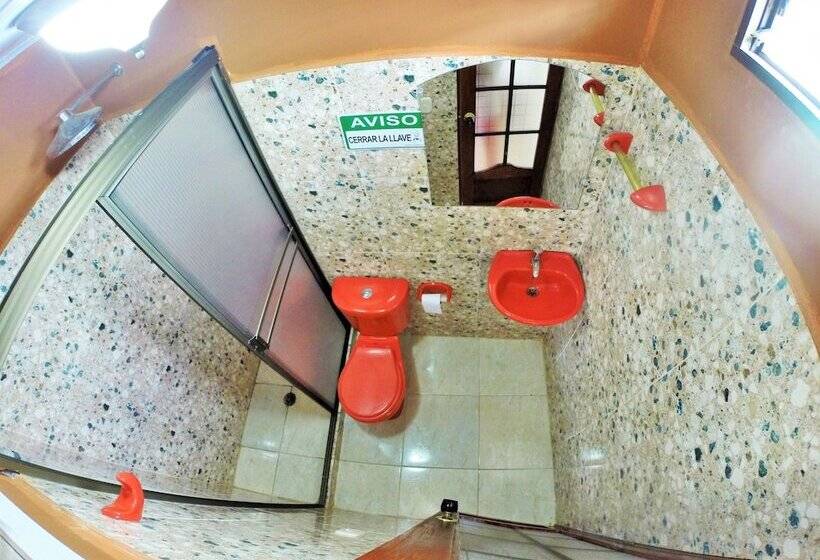 هتل Hostal La Esperanza