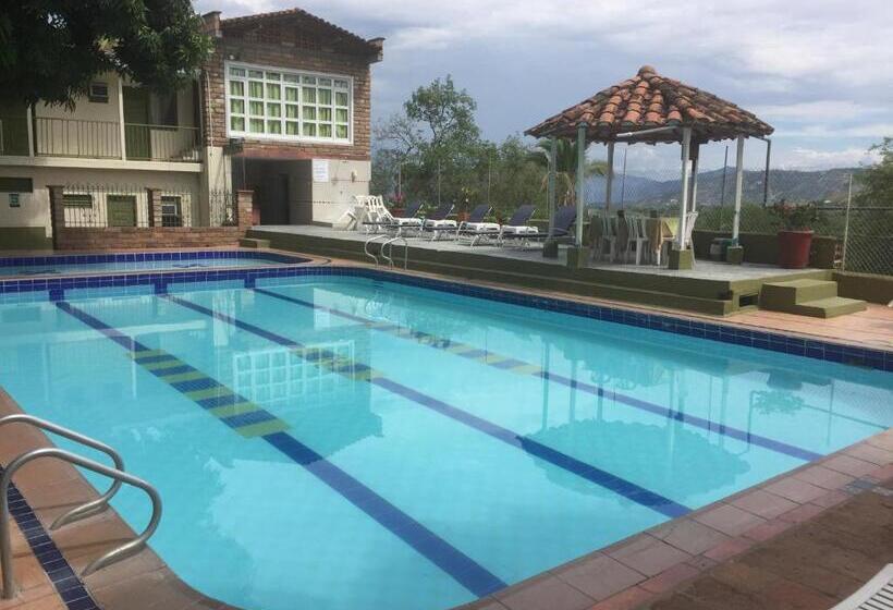 هتل Hosteria De La Plaza Menor