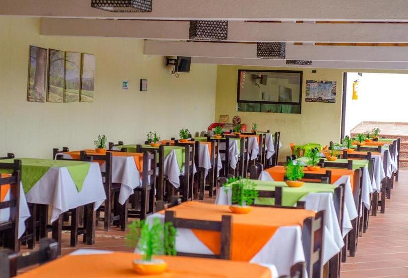 هتل La Montaña San Gil