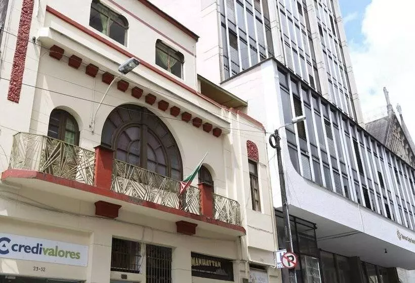 Hotelli La Republica Manizales