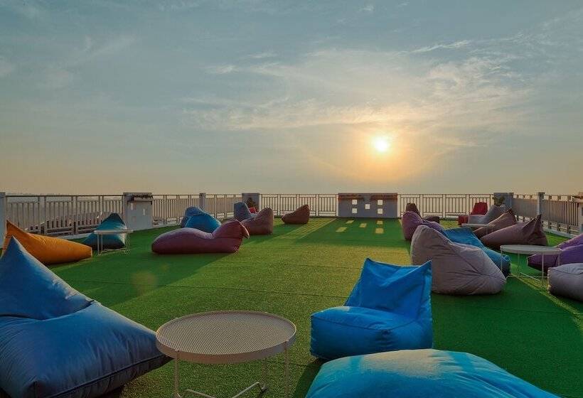 Le Eminence Puncak Hotel Convention & Resort