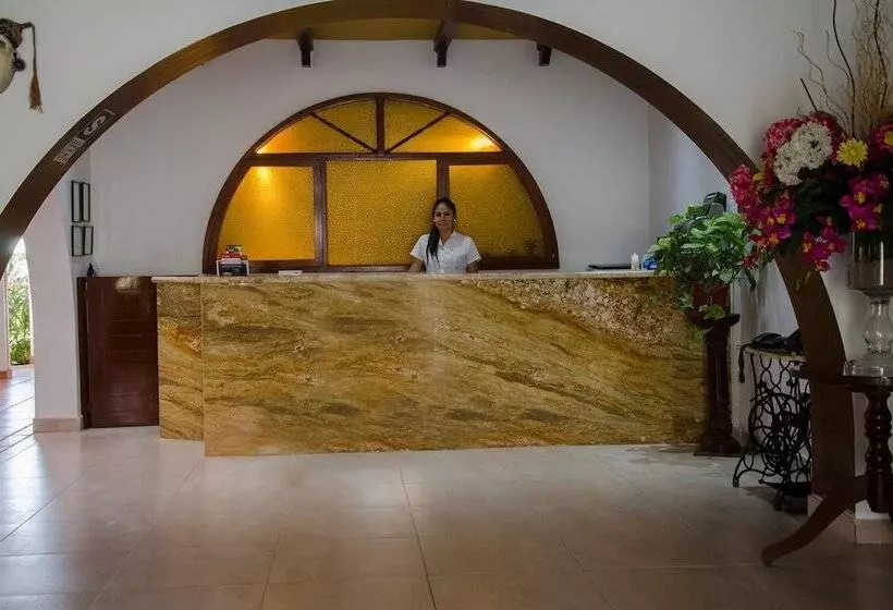 Hotel Oro Viejo