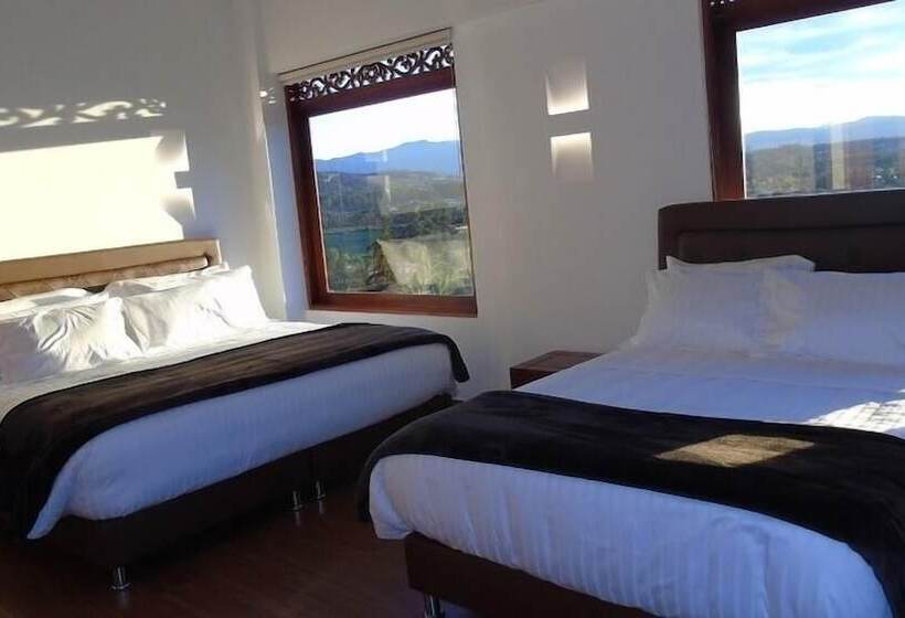 ホテル Puente Piedra