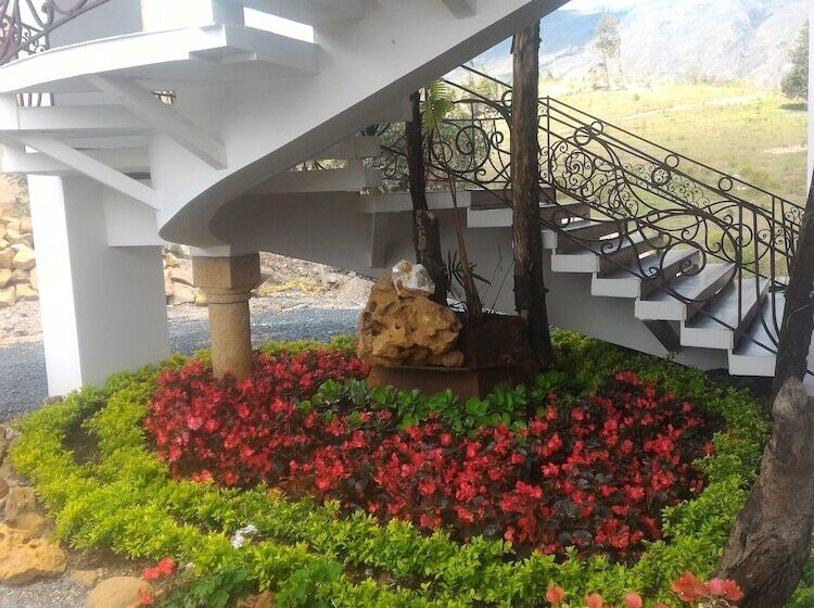 ホテル Puente Piedra