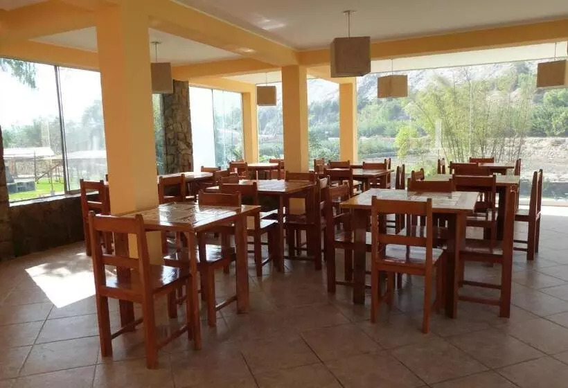Hotelli Rio Lindo Ecolodge