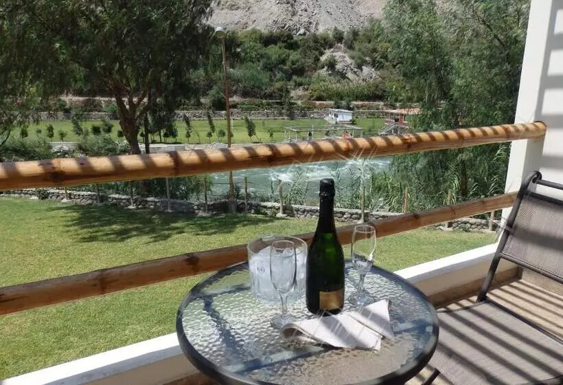 Hotelli Rio Lindo Ecolodge