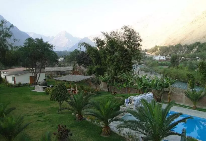 Hotelli Rio Lindo Ecolodge