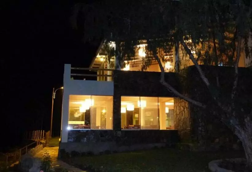 Hotelli Rio Lindo Ecolodge