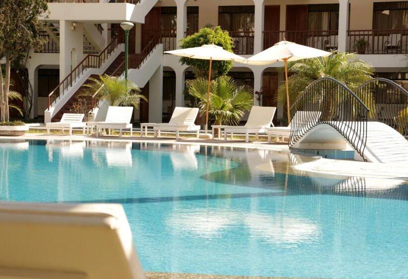 فندق Villa De Valverde