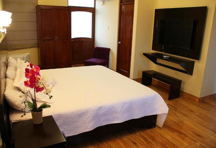 فندق Villa De Valverde