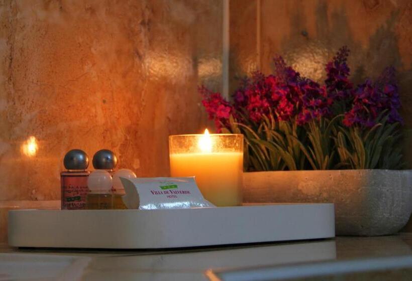 فندق Villa De Valverde