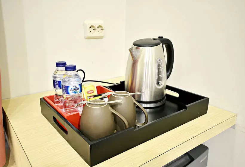 ホテル Zen Rooms Kemang Pejaten