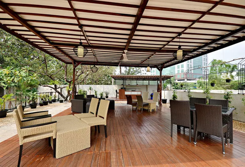 ホテル Zen Rooms Kemang Pejaten