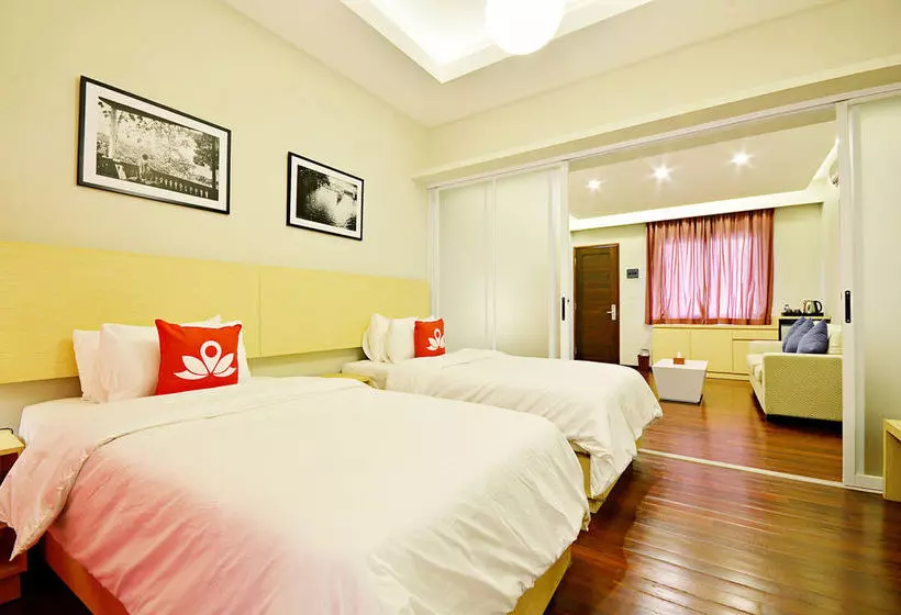ホテル Zen Rooms Kemang Pejaten