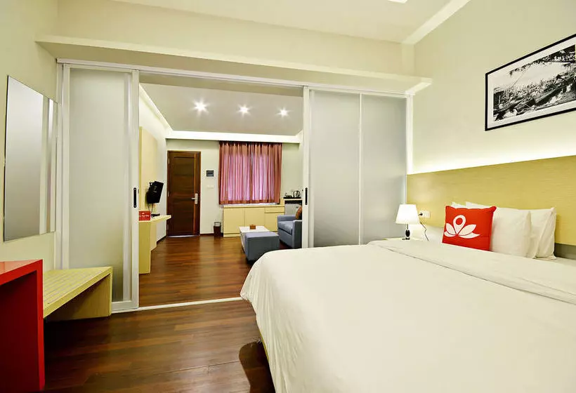 ホテル Zen Rooms Kemang Pejaten